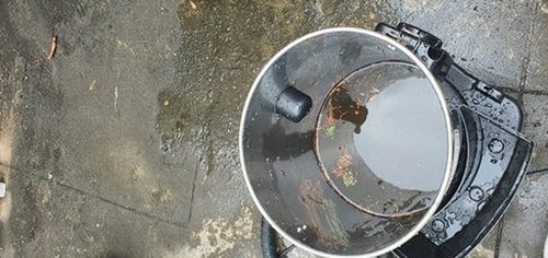 동두천 하수구막힘 싱크대 배수구 주변 점검 장면